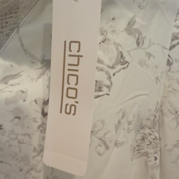 Chico's Elegant Floral Blouse in White and Gray NWT - Picture 2 of 5